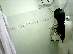 Tiny Chinese sexy small teen Bathing Spy-cam