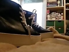 cumming on forever 21 platform sneakers