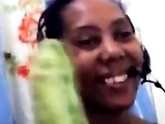 video inedite de julia la salope malgache insult heroine pretty soldier