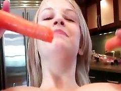 Bree Daniels amateur blonde teen with big tits masturbating