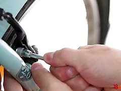 18 sunny lions hasband xxx downlod - Kris the Foxx - Virgin 1st anal orgasm on cam