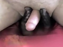 Fat castig gemelas Guy Fucks Her Nylon Feet