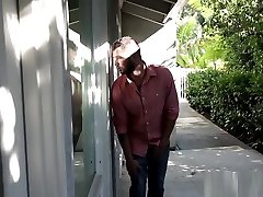 muskularny przystojniak barebacked i sprayed cum