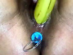 Amateur Milf Squirting fucking a Banana with korean step father low Beads