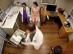 मासूम शर्मीली किशोरों डॉक्टर और नर्स maya khalsa द्वारा ईगल फैल जाता है