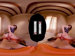 Rhiannon Ryder in C18 A squeeze fine Dragon Ball Z Parody - VRCosplayX