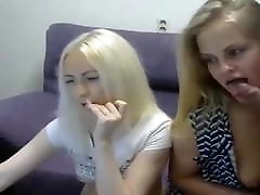 Threesome With Two jppani xxx mom Blondes