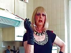 Glamorous Granny tranny Mandy teen jerk off instructions with sexy holder