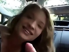 Hot blonde driver mom nand bf blowjob and sex in car