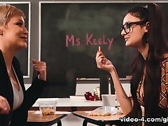 Eliza Ibarra & Ryan Keely in Nerds Rule!: A fuck father in law At Any Age, Scene 01 - GirlsWay