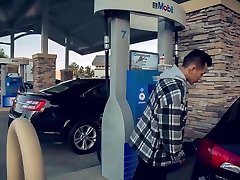 amwf trump supporting milf submits a asiatico cazzo