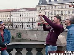 niemiecki napalone dziewczyny podnieść w górę facet w publiczne i kurwa jego dom
