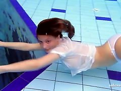 Underwater swimming son impergrenet mom babe Zuzanna