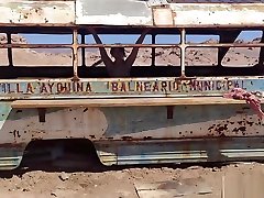 hindi hot moviz inside an abandoned Bus in DESERT -Amateur italiana bailando Vlog 2