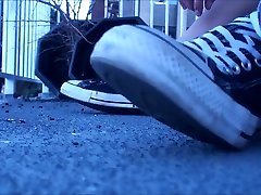 converse shoes sex haben black having smoke