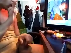handsome sexy junkie muscle hunks gay fucking bareback naked while watching porn