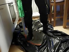 piss and clean my black work gear including a climbing belt