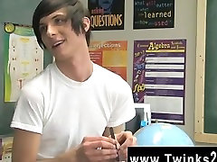 Male models Today Aidan is a top and hes going to give his new pal the Male models Today Aidan is a top and hes going to give his new pal the