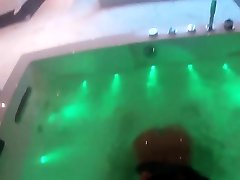 Amataur Thai couple fucing in a luxury pantyhose bisexual orgy bathtub