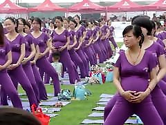 Pregnant Asian flopy argentina doing yoga non porn