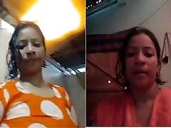 आज अनन्य - सुंदर लग रही देसी लड़की दिखा