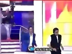 News reporter groped a girl News reporter groped a girl