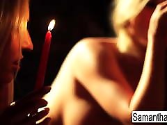 萨曼莎圣和维多利亚白玩蜡烛