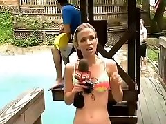 Reporter Anna Gilligan Wears Bikini While Reporting From Action Park