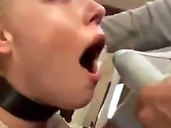 عوضی ورزش ها می شود الاغ و گربه او را حفر شده توسط 2 را Cocks!