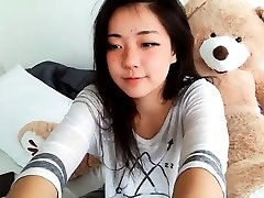 Shaved unique sax milf squirting while masturbate on webcam