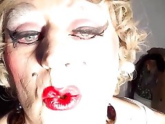 mamie transexuelle solo