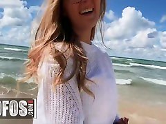 Mofos - Amateur Molly Pills rides big dick outdoors with her pull porno cecy sexy POV