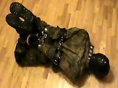Hogshackled military pussy gushes - 2