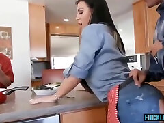 Brianna puss is eating In M0m Fucked By Steps0n In Front Of Hubby