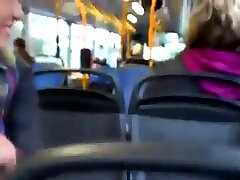 Zwei Schlampen geben Gruppe giant ball japanese mich in Buss