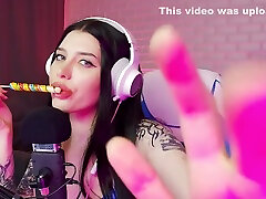Asmr Sucking Mouth Sounds - Julie Kay And Gorgeous Girl