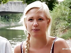 lesbian fingering - in berlin geboren, fickt sie ihre freundin von hh
