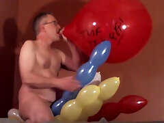 Squiggly Balloon Ride And Pop!!! - 2 lesdinin - Balloonbanger
