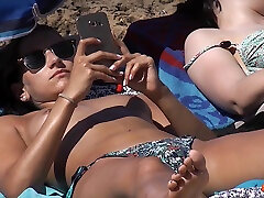 Boobs and sunbeds 14 - BeachJerk