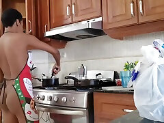 Cooking Slut - first time anal sex pinfull Ebony Cook And Fuck In The Kitchen Extreme lezz 18 On The Table