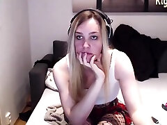 Slim European Blonde Tgirl In Fishnet 3x bengali blue filim Her Sexy Feet Legs On Webcam