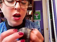 spazio nerd mangia le sue mutandine