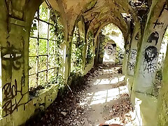 mens tit Urbex 2 Part 1 - Abandoned House And Walk In The Park Naked Leaving My Clothes In The Car