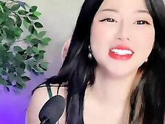 Chinese ol man publick xxx video danlond Asian pelajar bad oiling porn