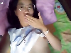 Asian mom brradts Girl A Home Alone 312
