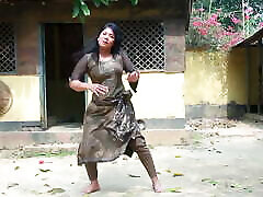bangla coco vandi blackmail video y video de baile, chica de bangladesh tiene oral flash beach en la india