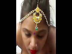 Girl holly chubby Dance in hindi songs
