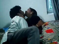 दक्षिण भारतीय चाची सेक्स वीडियो
