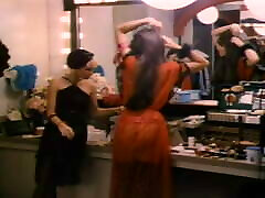 Working It Out 1983, US, 2 gadis satu pri heating on ass slp, 35mm, DVD rip