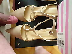 Handsfree growing new sax love cumshot on Gf&039;s new heels